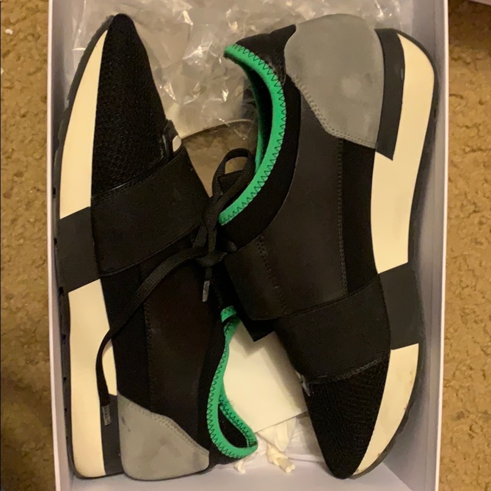 Balanciaga runners